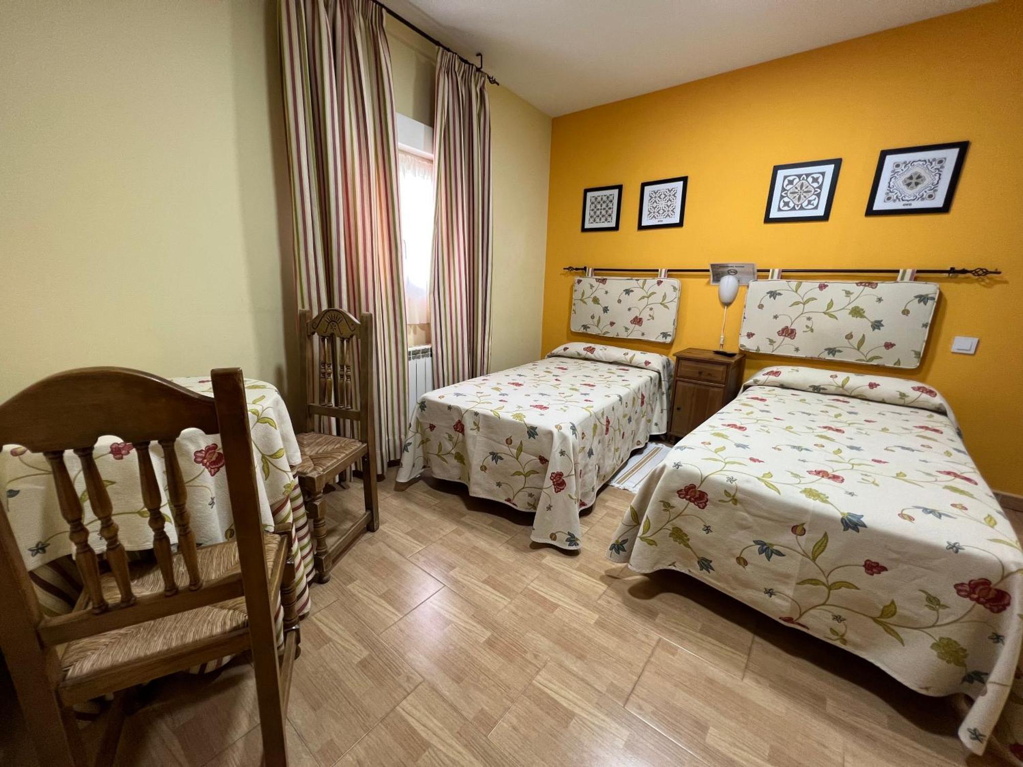 Hostal La Colmena Vicolozano Kültér fotó